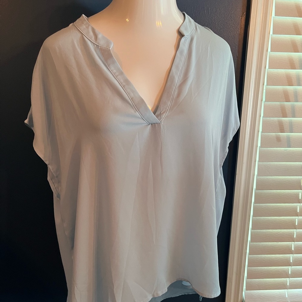 🧡Pretty Powder Blue Blouse🧡